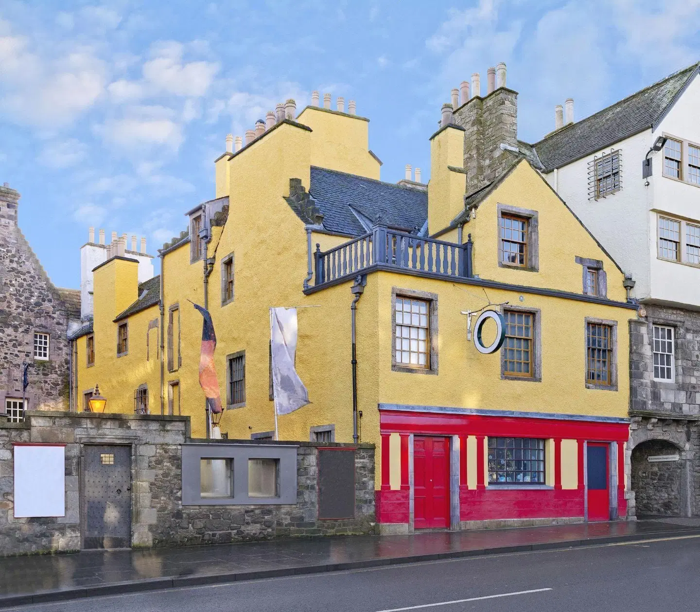 High Street Hostel EXTERIOR