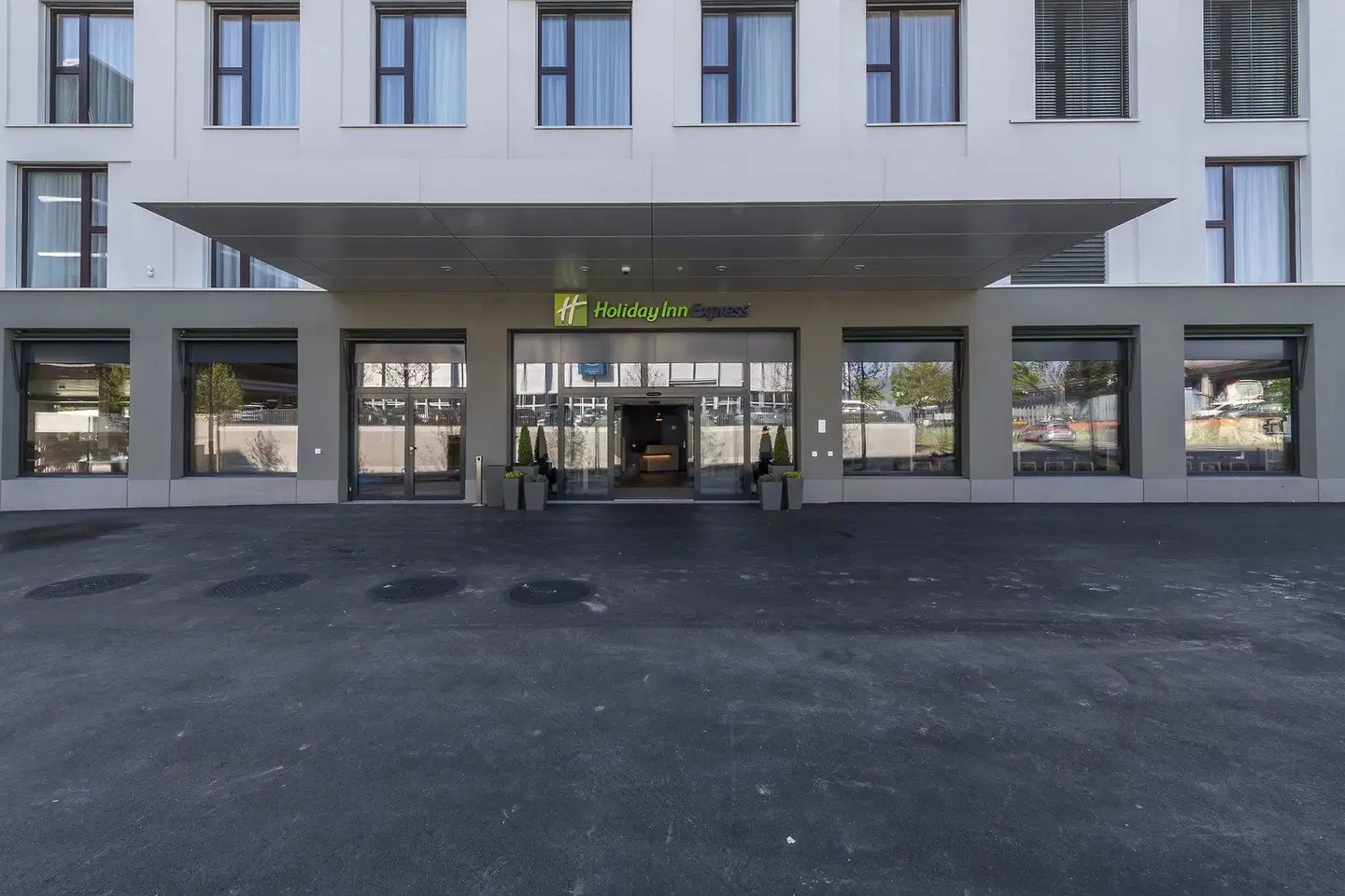 Holiday Inn Express Luzern - Kriens by IHG EXTERIOR