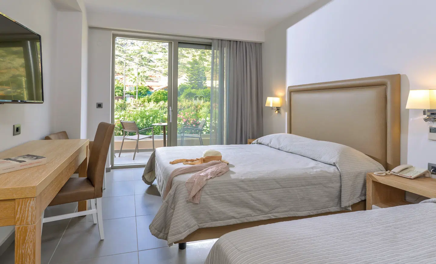 Cactus Beach ROOM_EXAMPLE