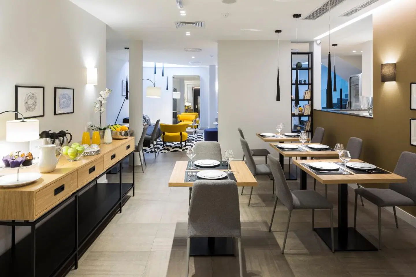 Livris Hotel Restaurant