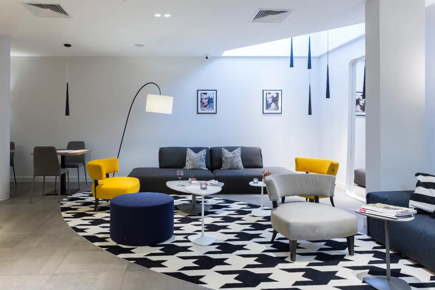 Livris Hotel LOUNGE_LOBBY