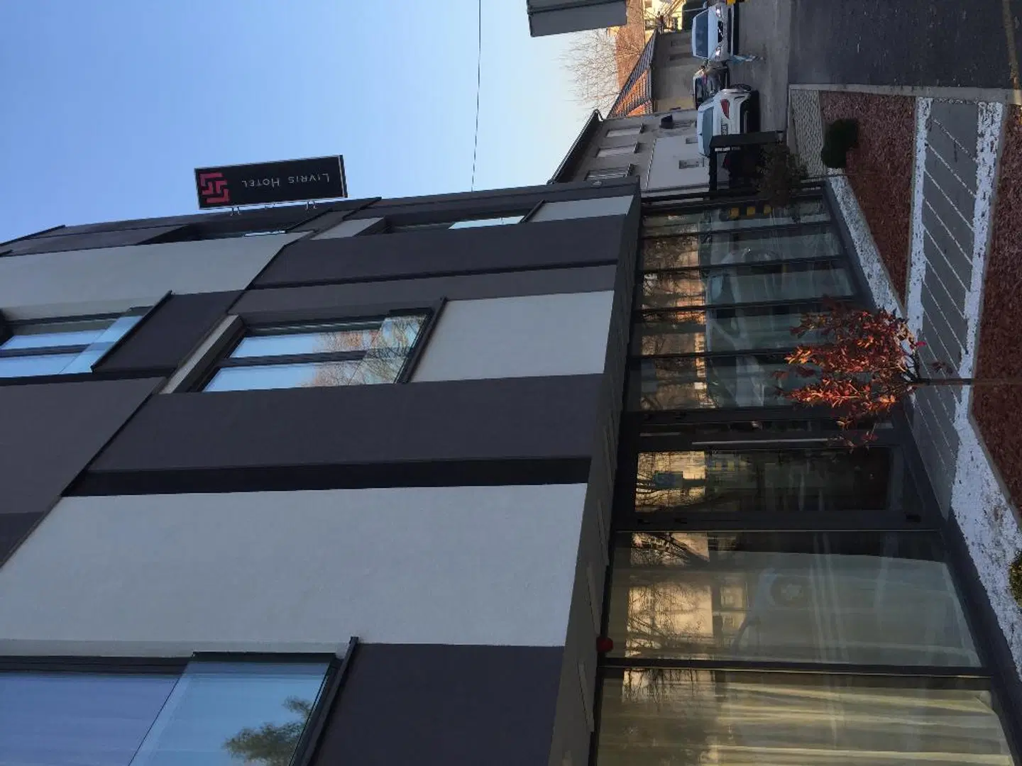 Livris Hotel EXTERIOR