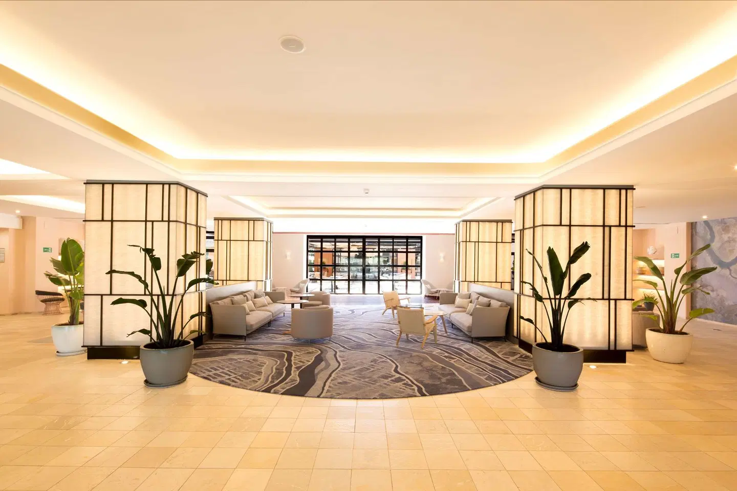 DoubleTree by Hilton Islantilla Beach Golf Resort LOUNGE_LOBBY