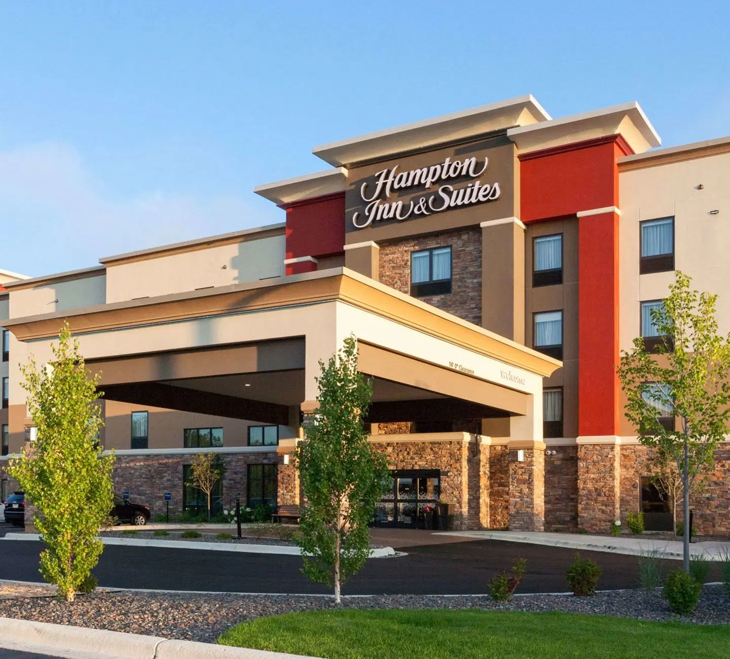 Hampton Inn & Suites Duluth North / Mall Area EXTERIOR