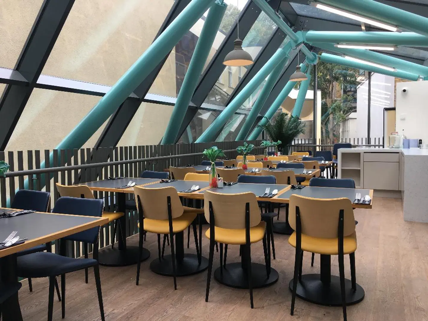 Grand Plaza Serviced Apartments RESTAURANT