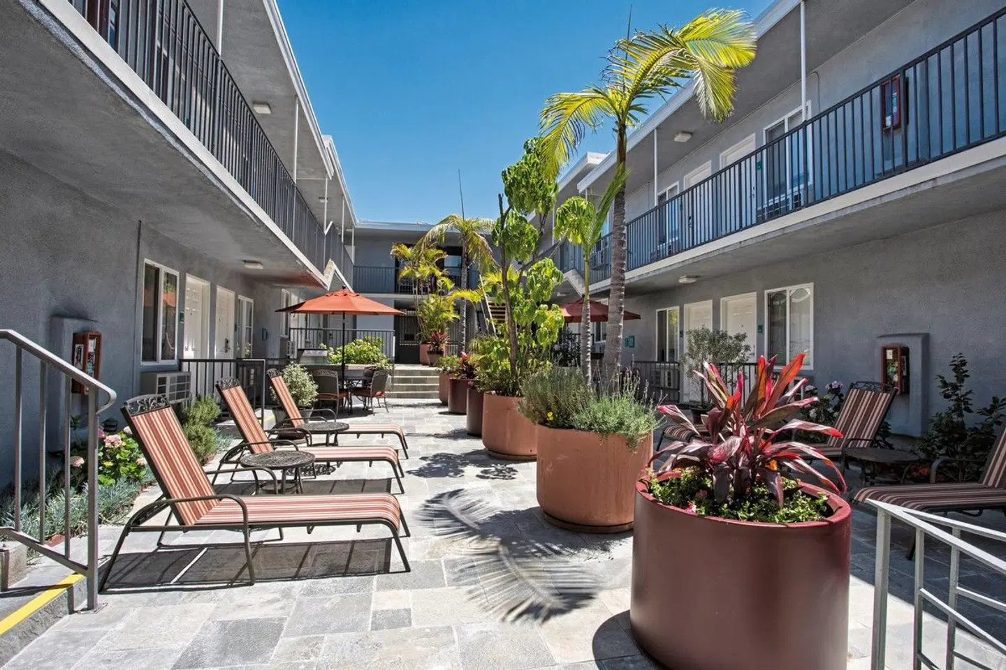 SureStay Hotel by Best Western Santa Monica TERRACE
