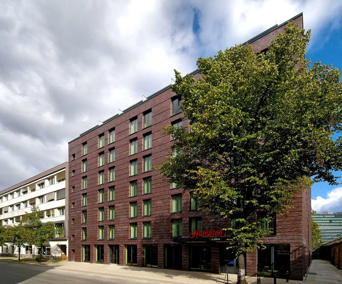 Hampton by Hilton Berlin City West EXTERIOR