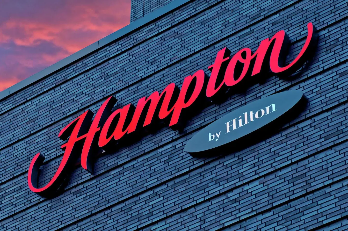 Hampton by Hilton Berlin City West EXTERIOR