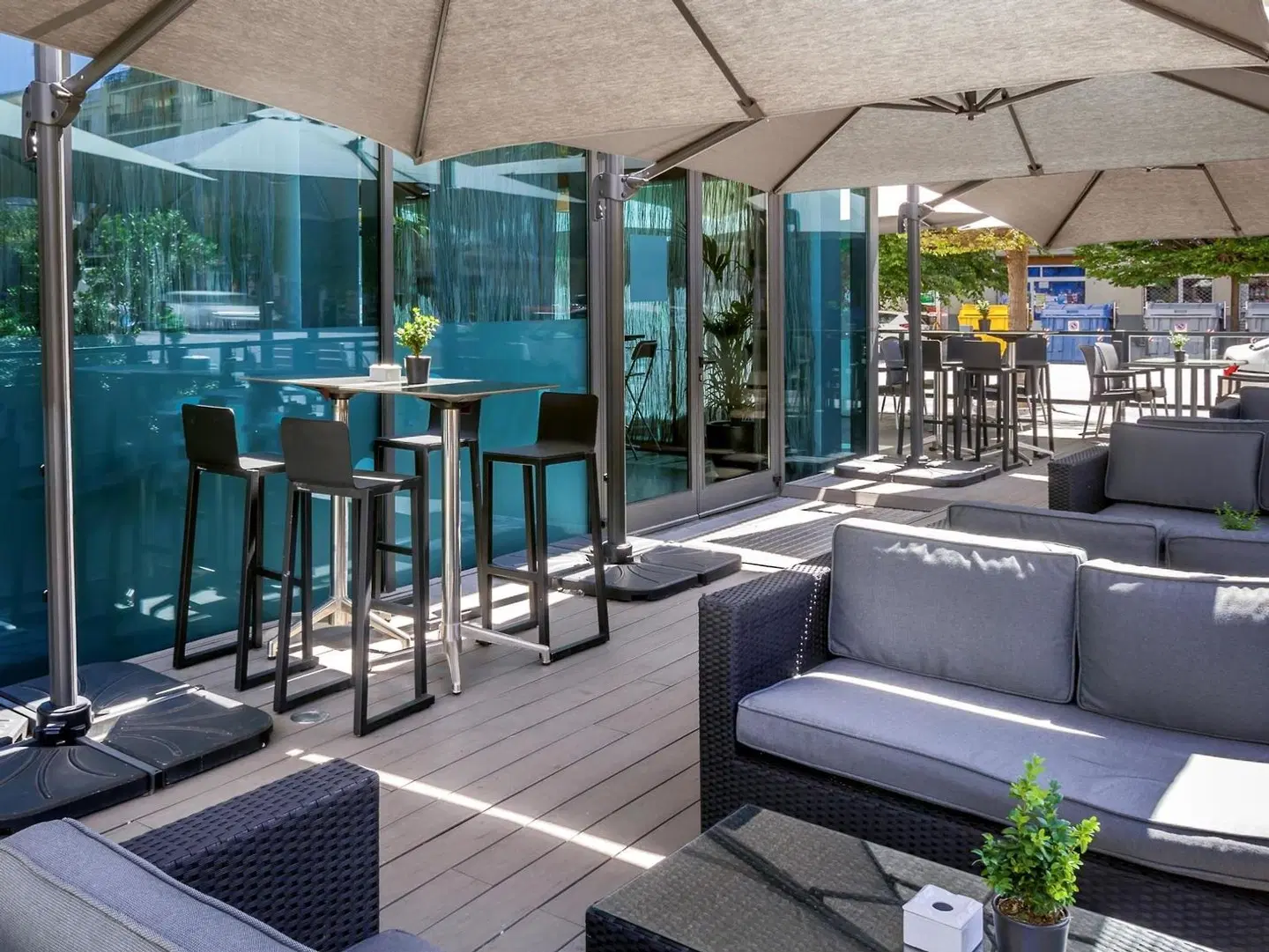 Occidental Cádiz BAR