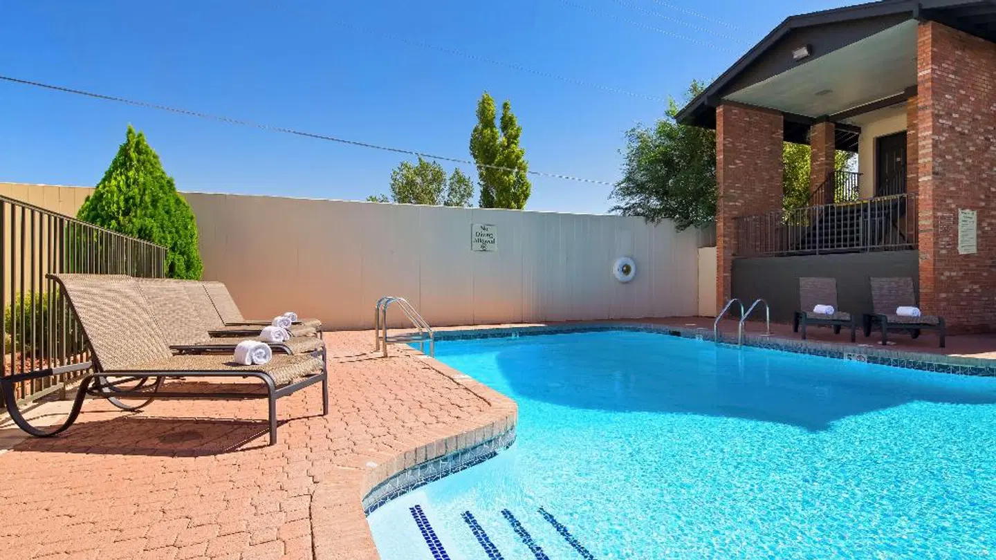 Best Western Arizonian Inn OUTDOOR_POOL