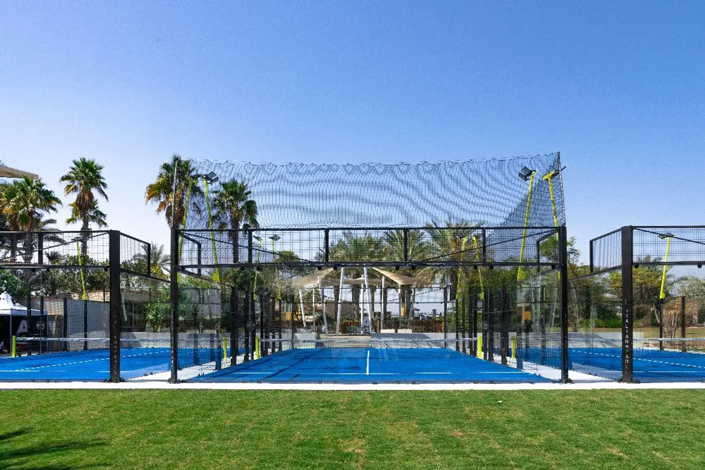 Yas Plaza Bay by IHG OUTDOOR_POOL