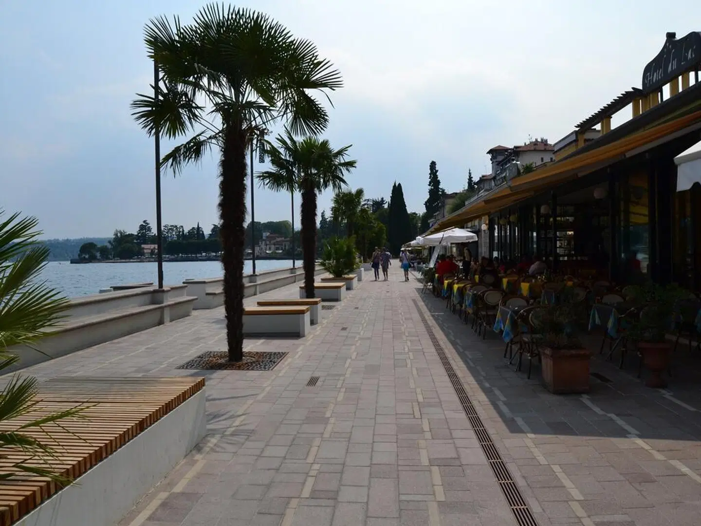 Hotel Touring Gardone Riviera Terrasse