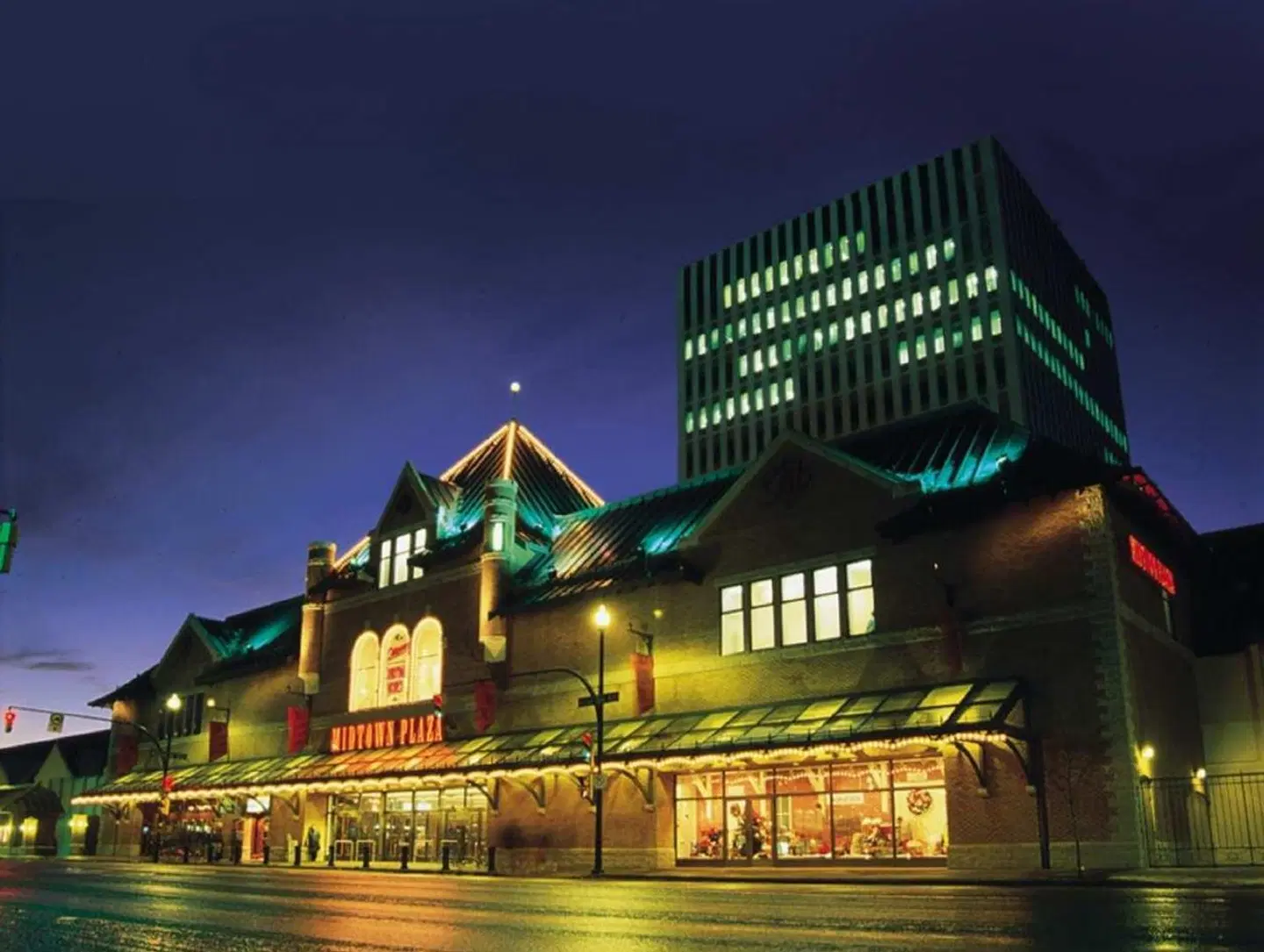 Hilton Garden Inn Saskatoon Downtown EXTERIOR