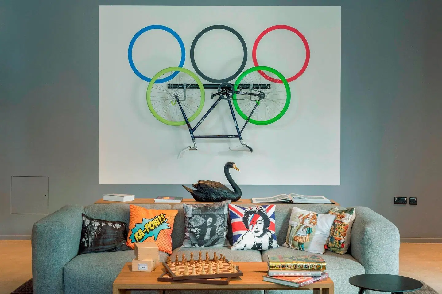 Moxy London Stratford LOUNGE_LOBBY