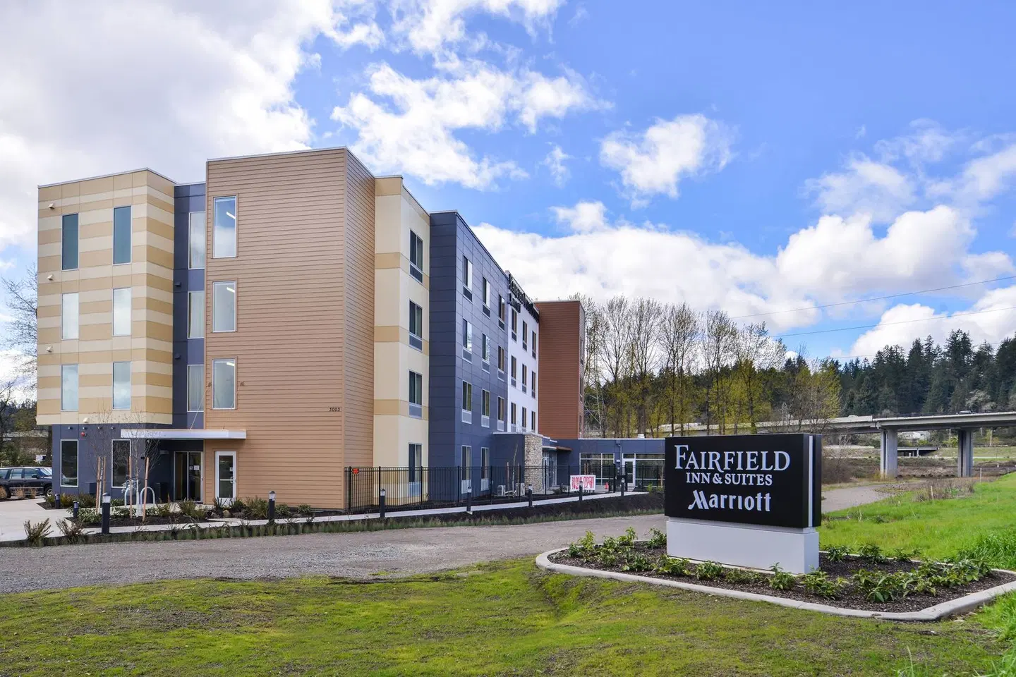 Fairfield Inn & Suites by Marriott Eugene East/Springfield EXTERIOR
