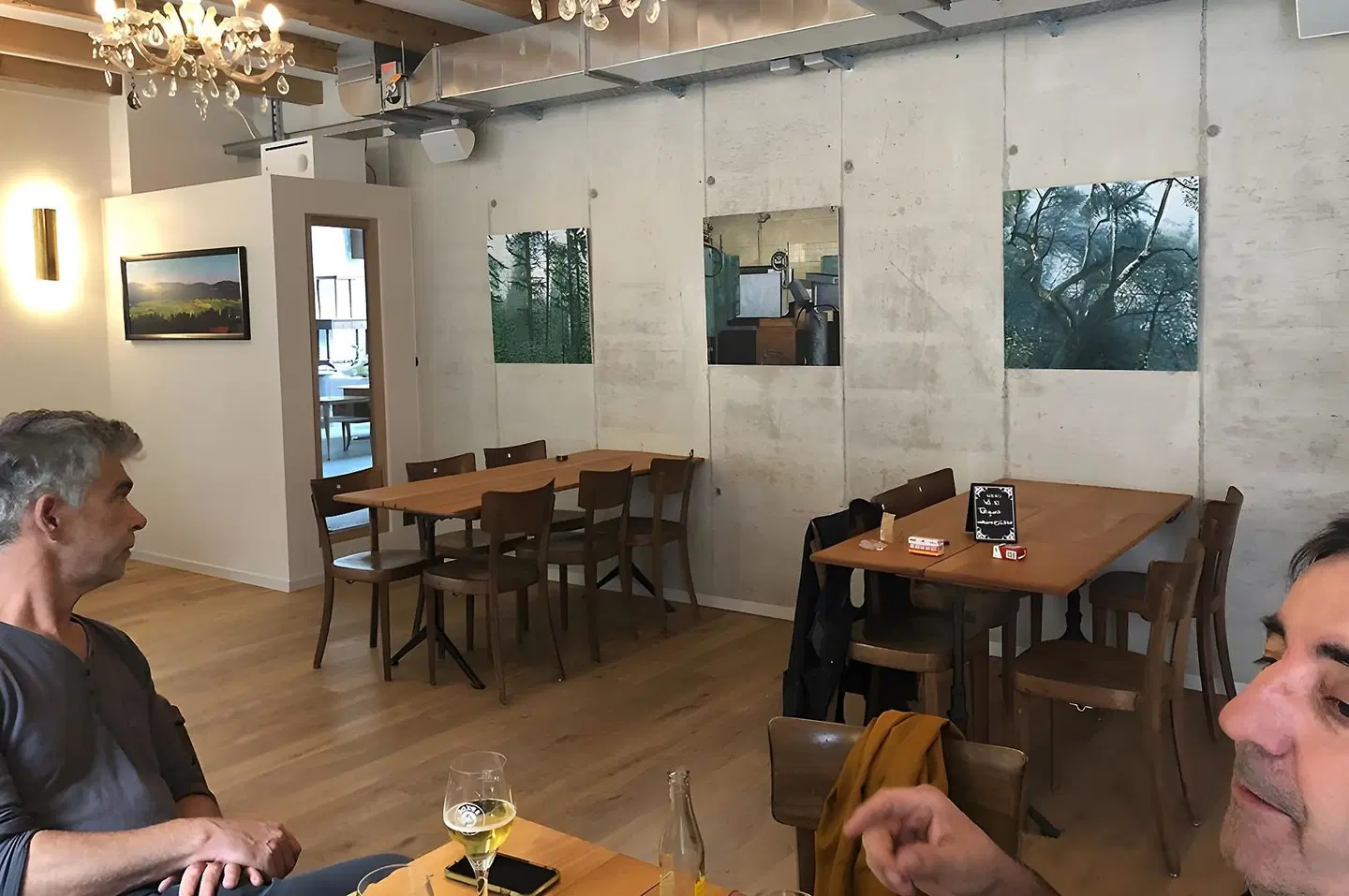 Fleur de Lis RESTAURANT