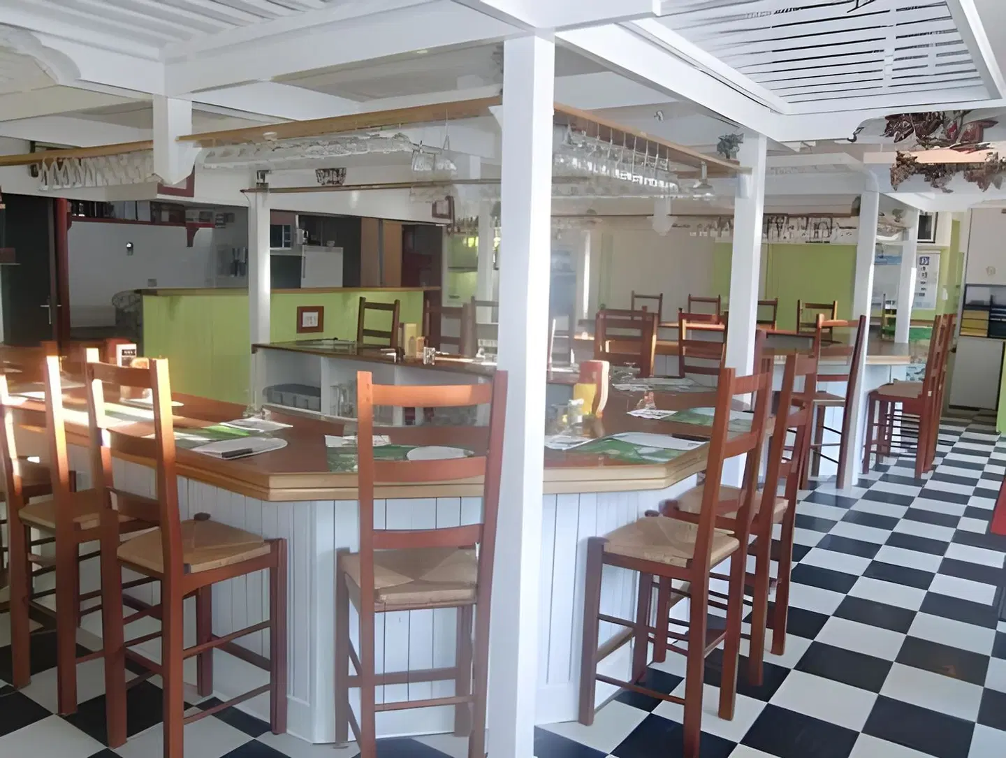 Fasthotel Barentin Bar