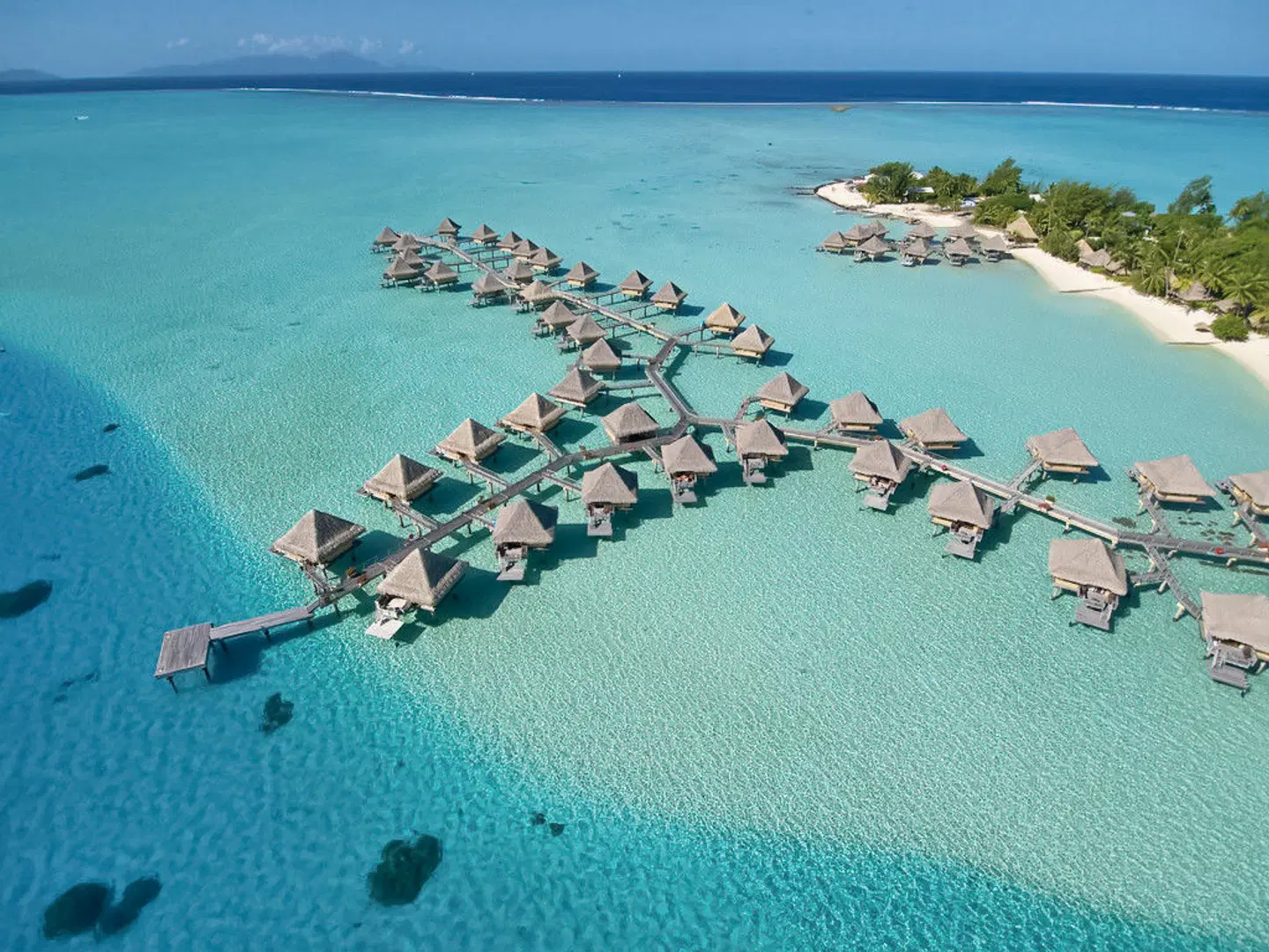 InterContinental Bora Bora Le Moana Resort BEACH