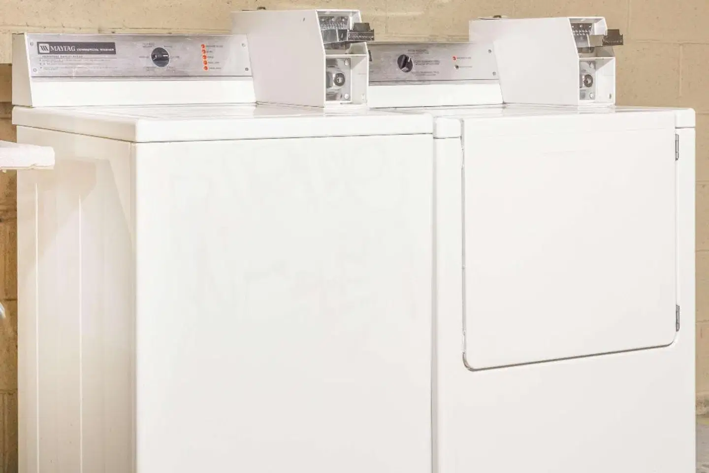 Days Inn by Wyndham Bishop MODEL_IMPRESSION