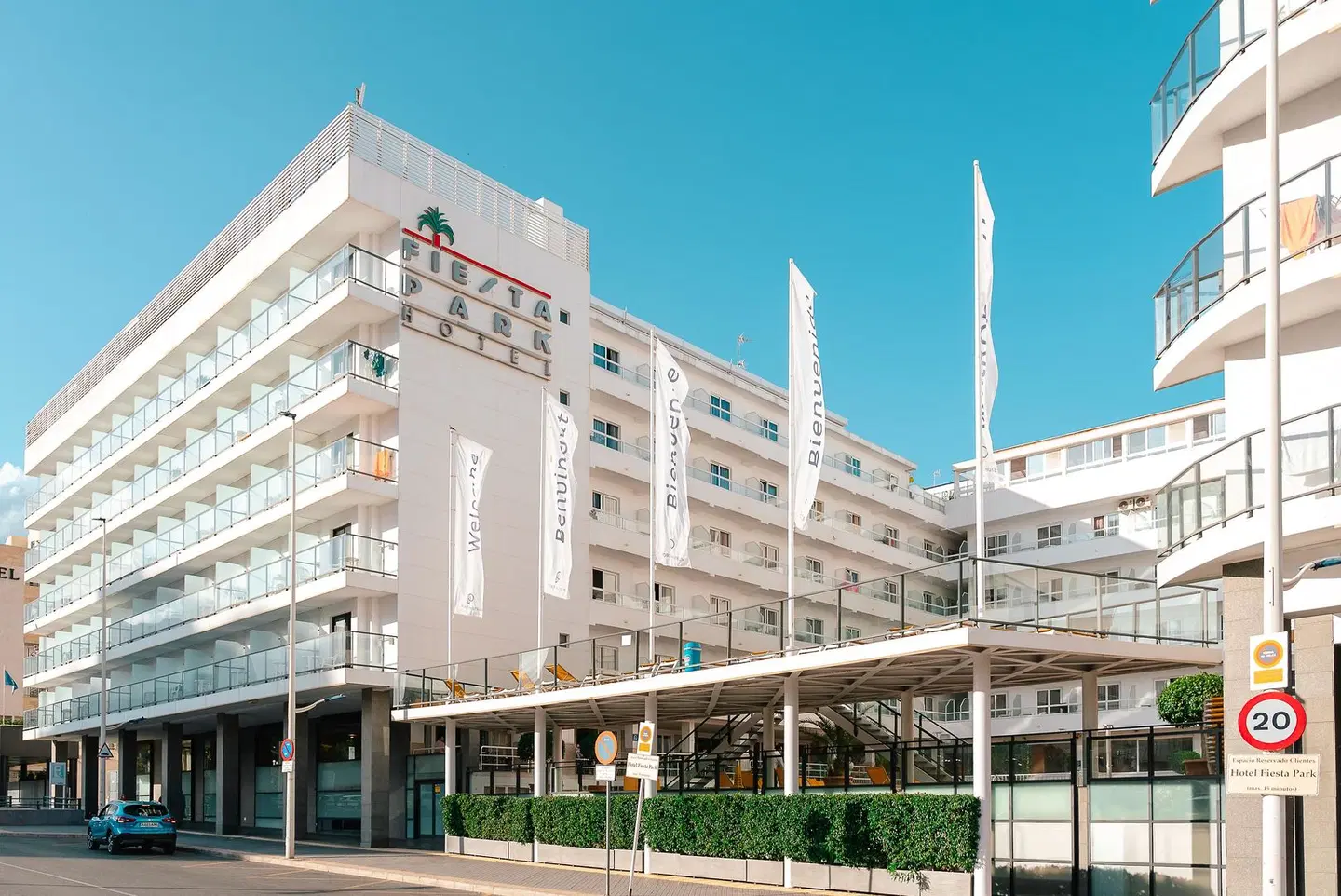 Fiesta Park Hotel EXTERIOR