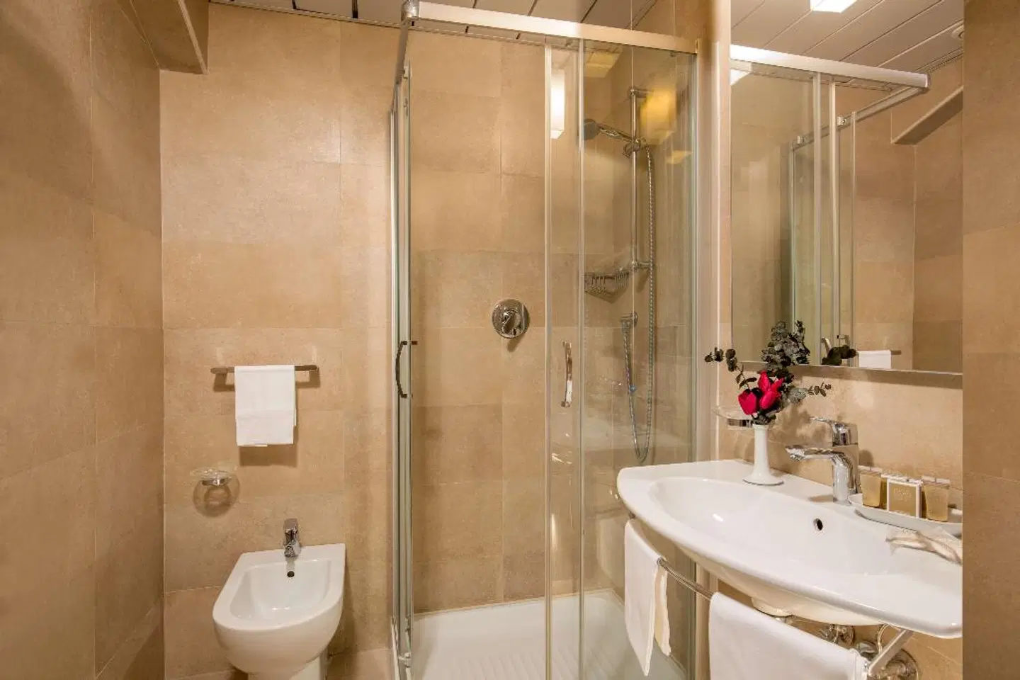 Grand Hotel Fleming Badezimmer