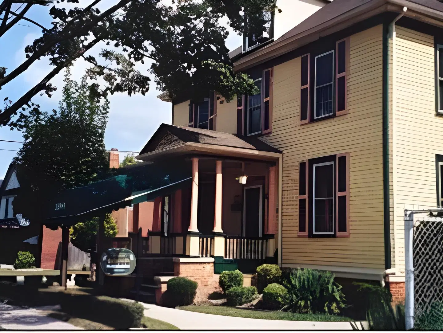 Ye Olde Walkerville Bed & Breakfast EXTERIOR