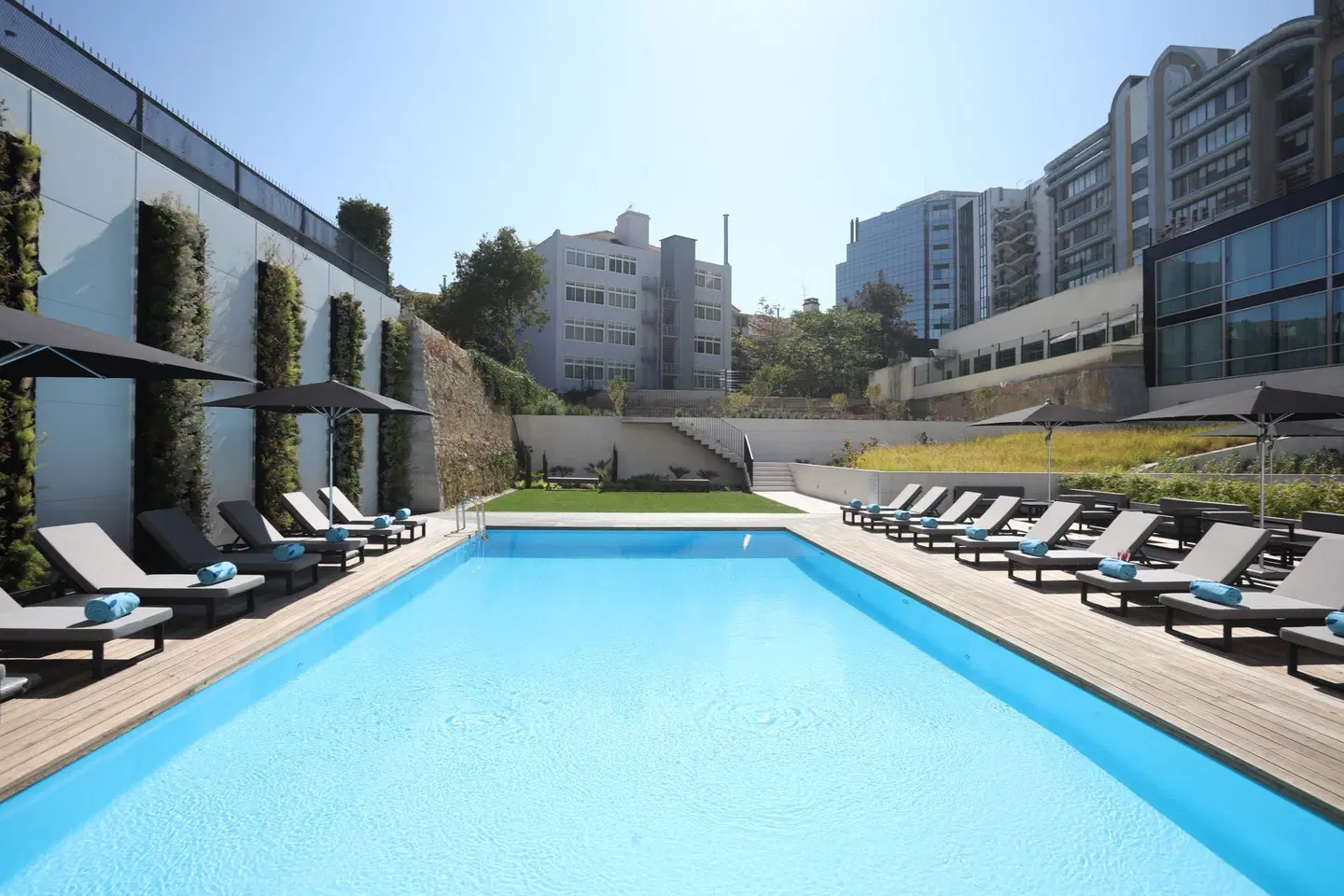 Iberostar Selection Lisboa OUTDOOR_POOL
