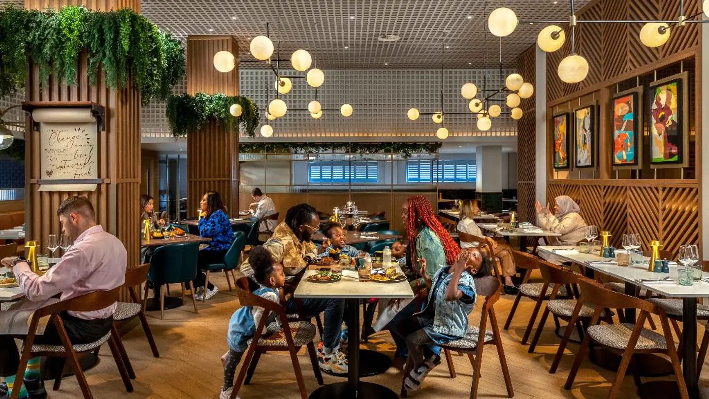 Hilton London Metropole PEOPLE