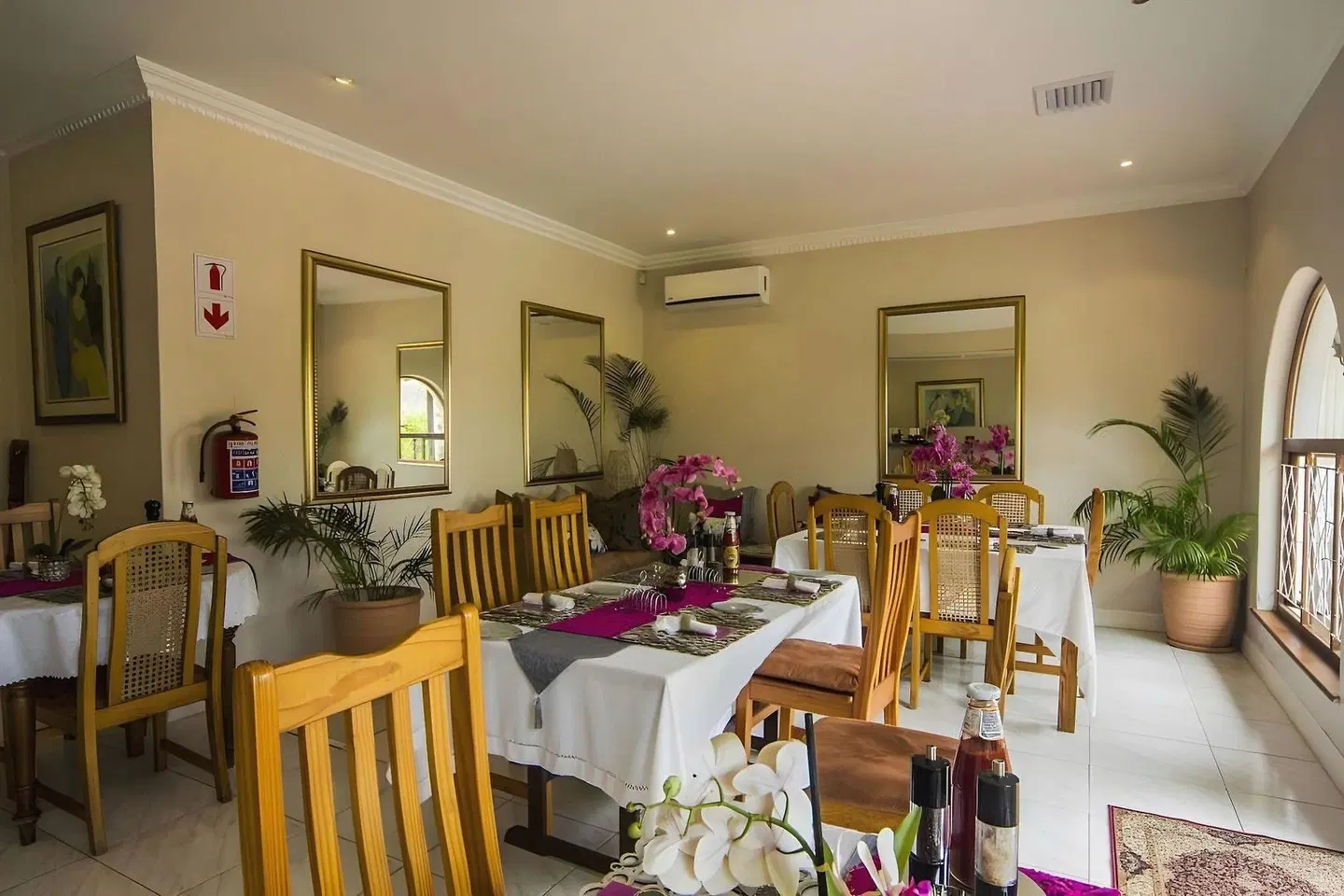 La Loggia Bed and Breakfast BAR