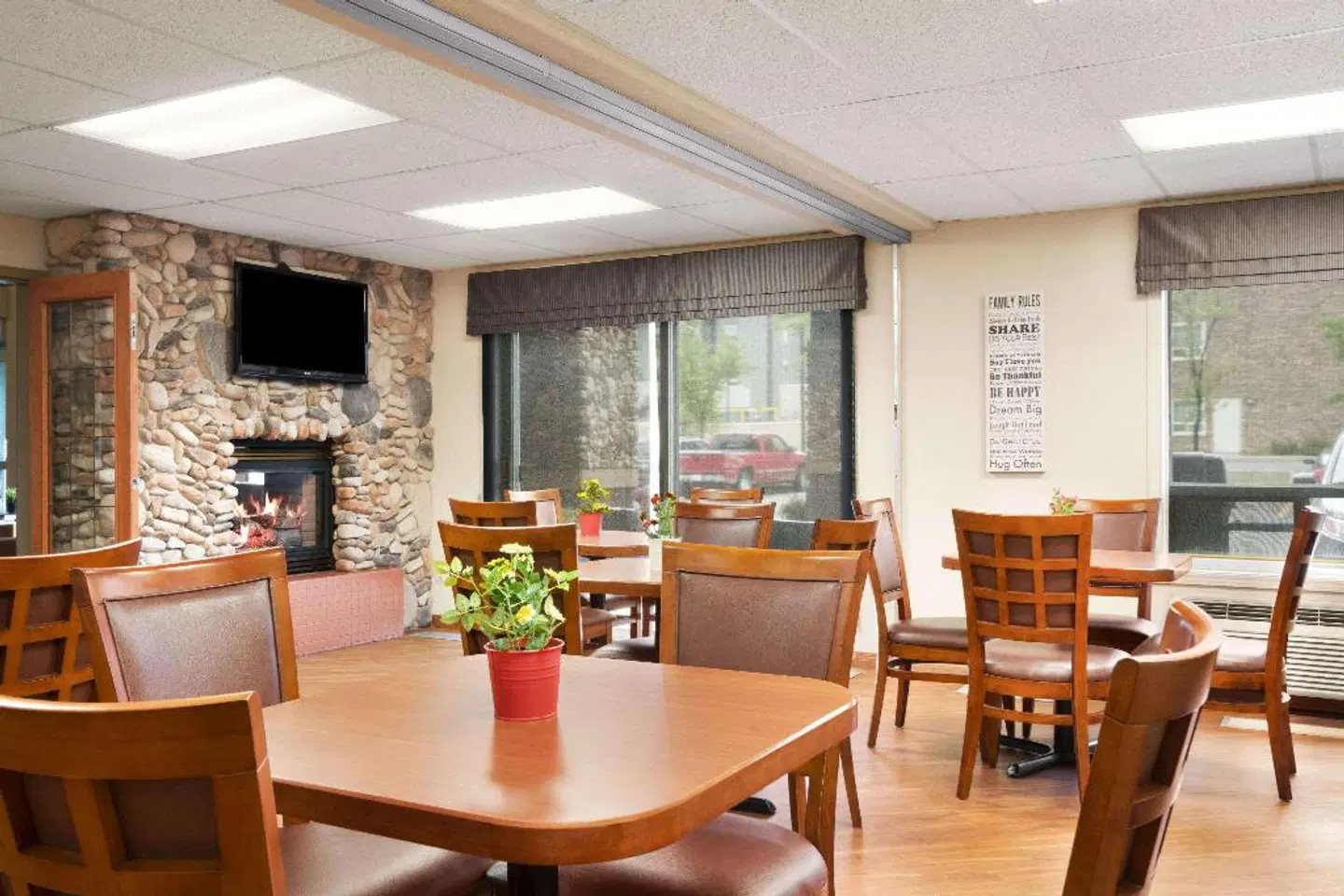 Days Inn by Wyndham Calgary Airport BAR