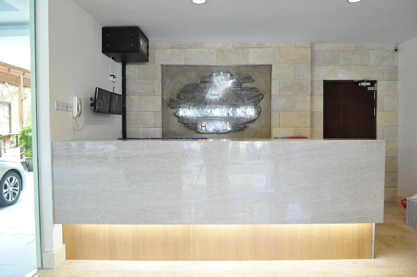 Hallmark Inn LOUNGE_LOBBY