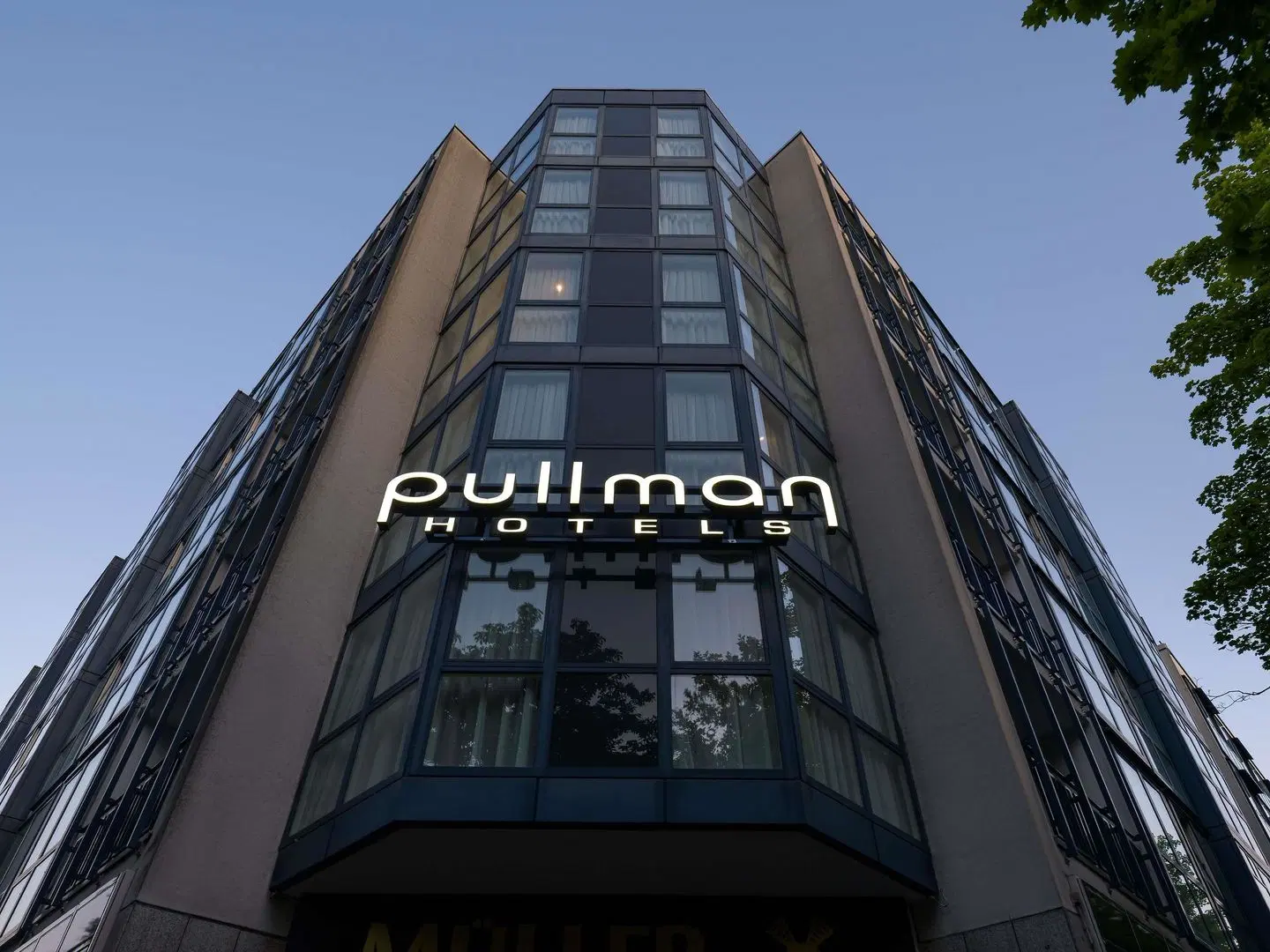 Pullman Munich EXTERIOR