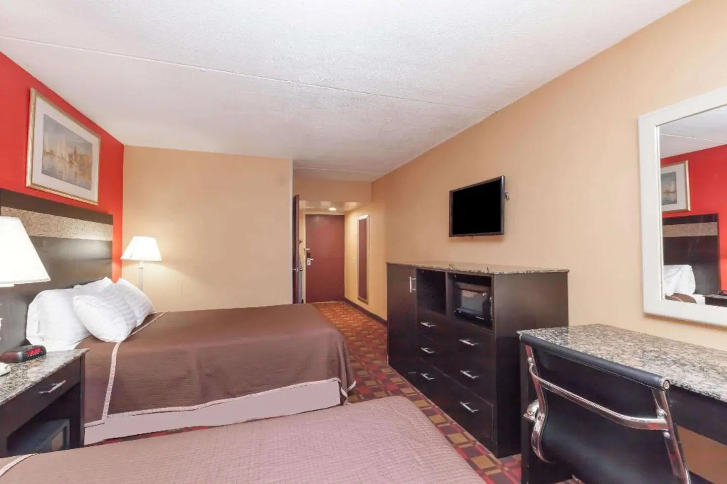 Howard Johnson by Wyndham Newark Airport ROOM_EXAMPLE