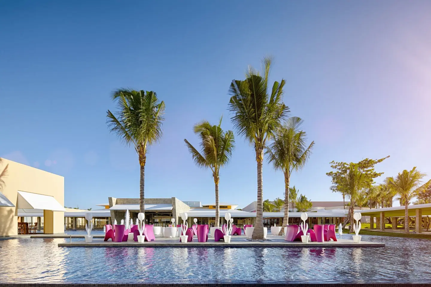 Barcelo Maya Beach OUTDOOR_POOL