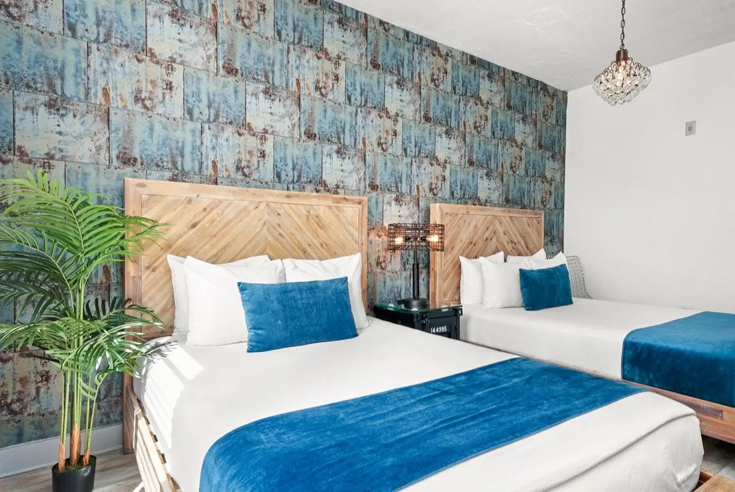 Whitelaw ROOM_EXAMPLE