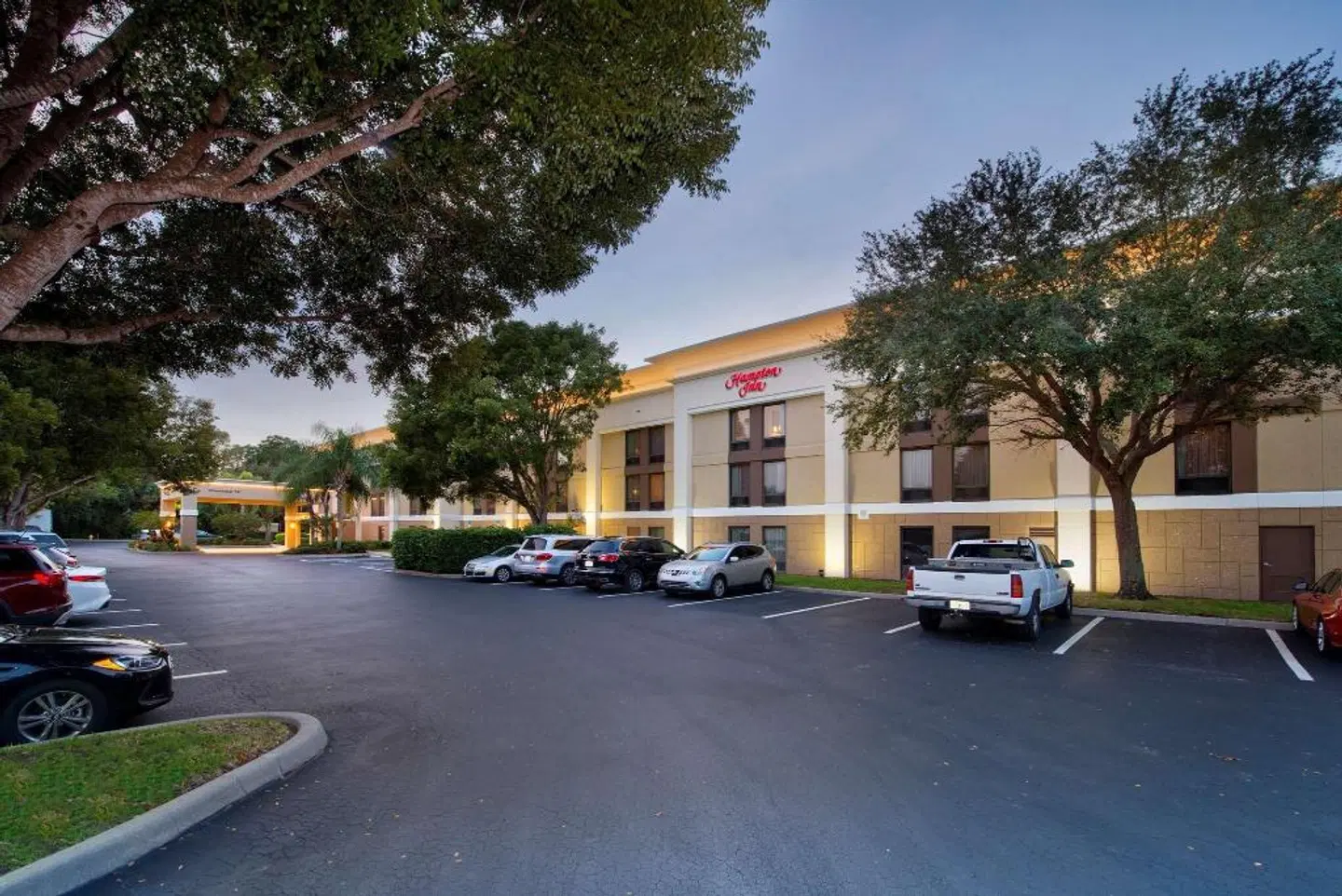 Hampton Inn Naples-I-75 EXTERIOR