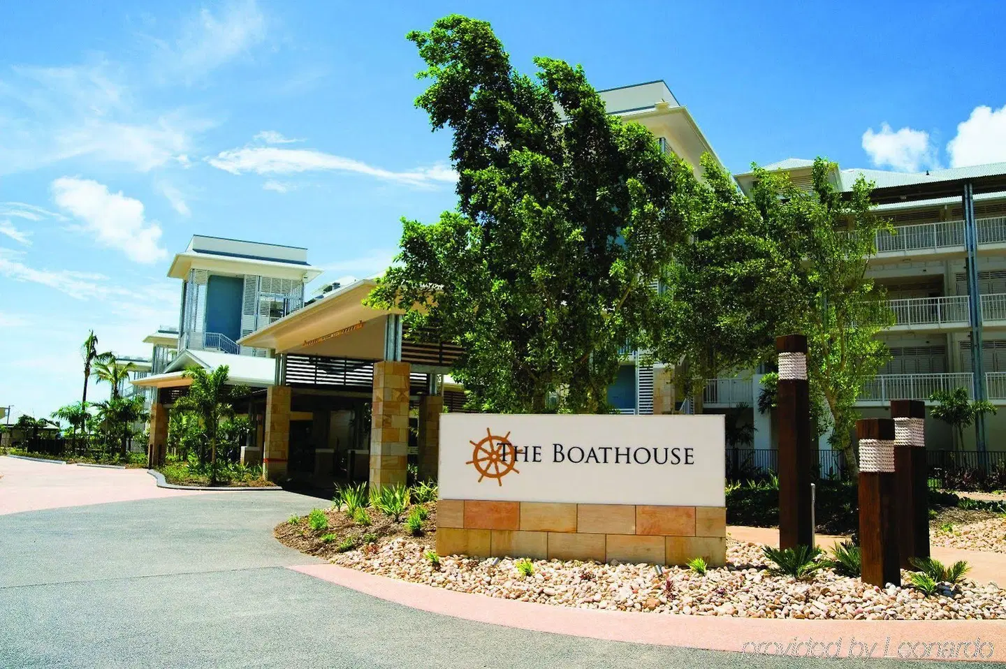 The Boathouse Apartments EXTERIOR