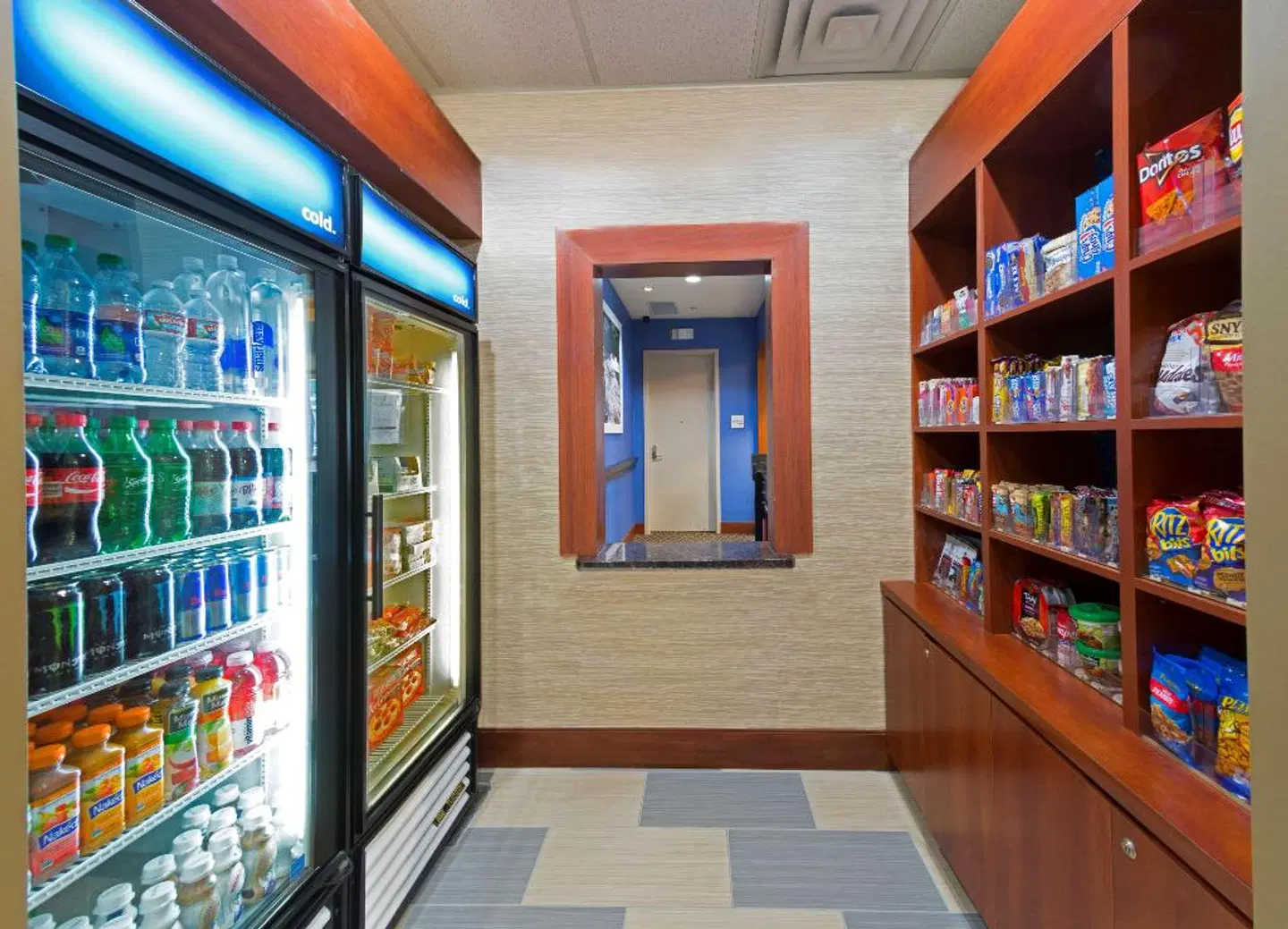 Hampton Inn & Suites Riverside/Corona East LOUNGE_LOBBY