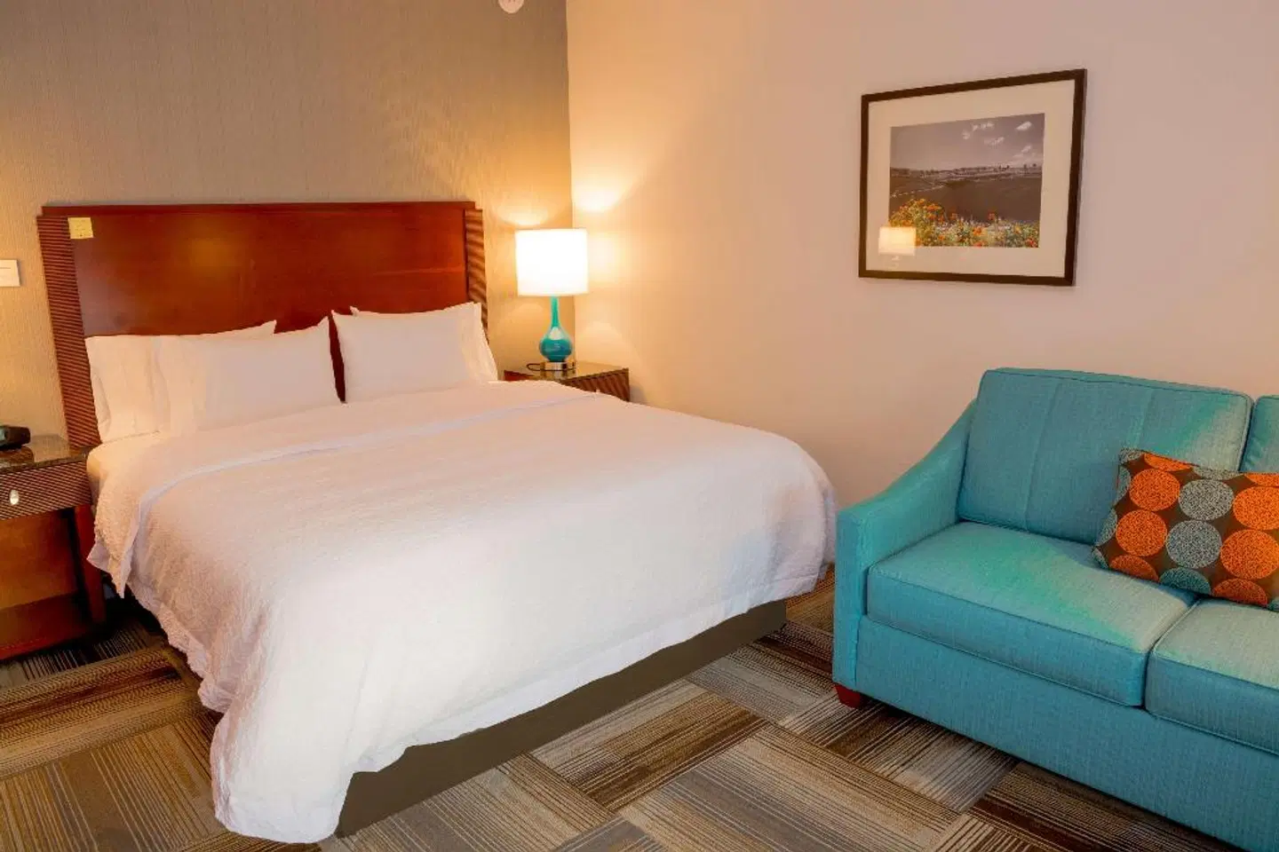 Hampton Inn & Suites Riverside/Corona East ROOM_EXAMPLE