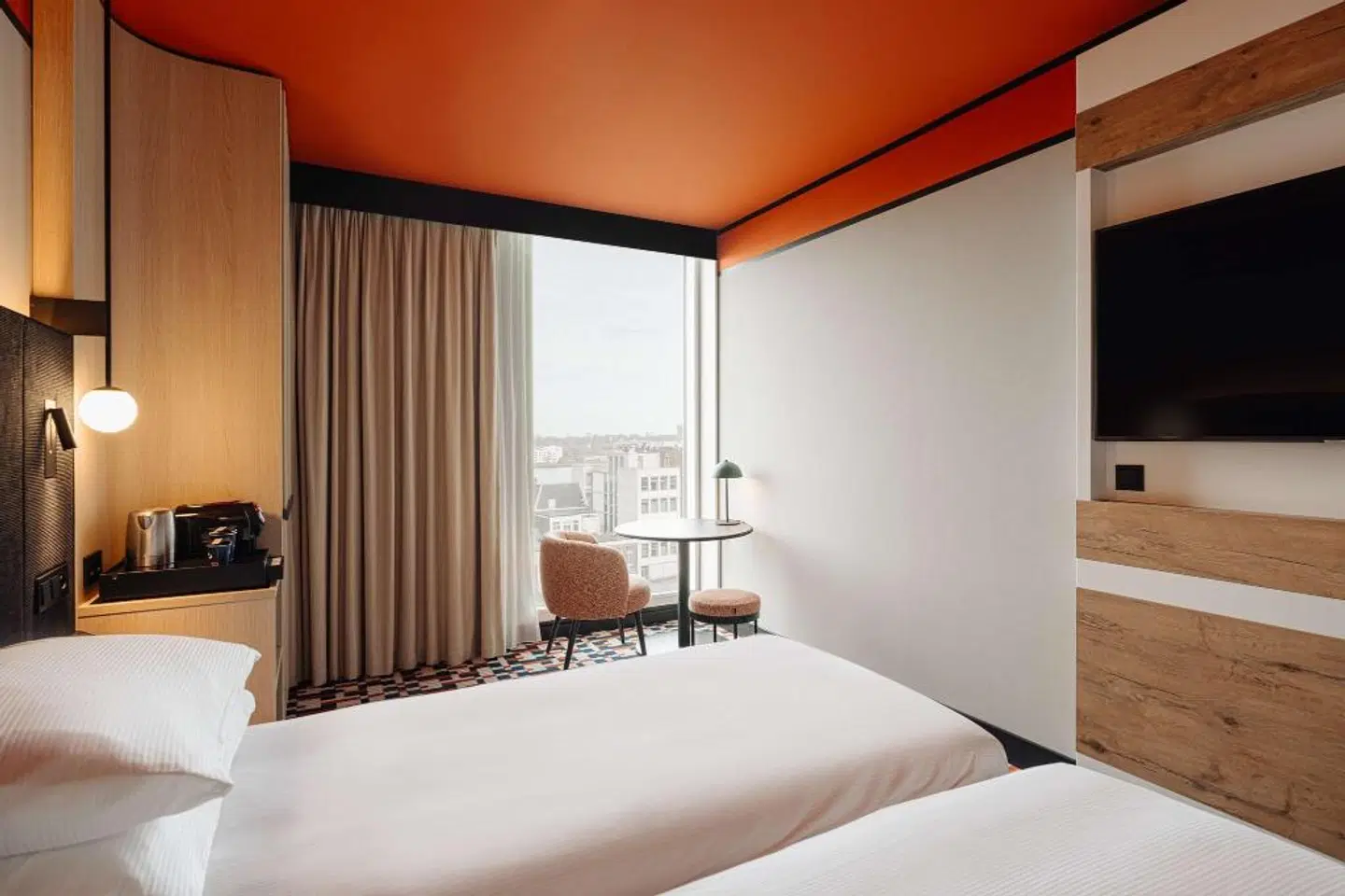 DoubleTree by Hilton Amsterdam Centraal Station ROOM_EXAMPLE