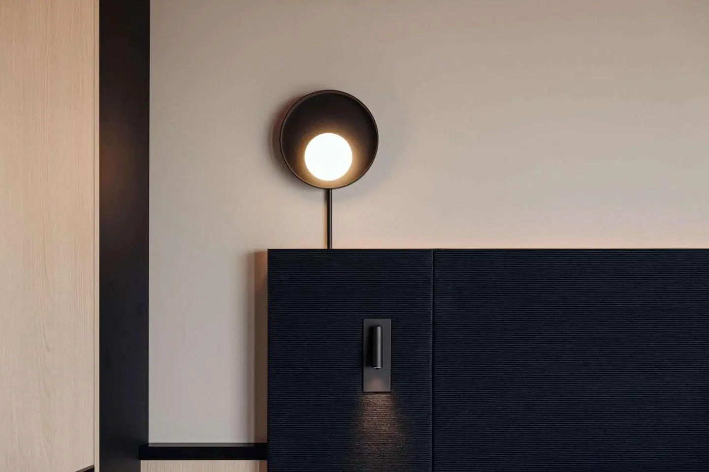 DoubleTree by Hilton Amsterdam Centraal Station ROOM_EXAMPLE