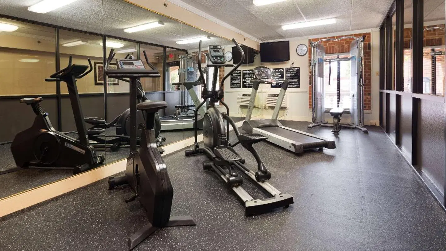 Best Western PLUS Governor's Inn Richmond SPORTS_AND_LEISURE