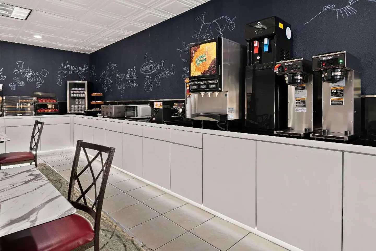 Ramada by Wyndham Harrisburg/Hershey Area BAR