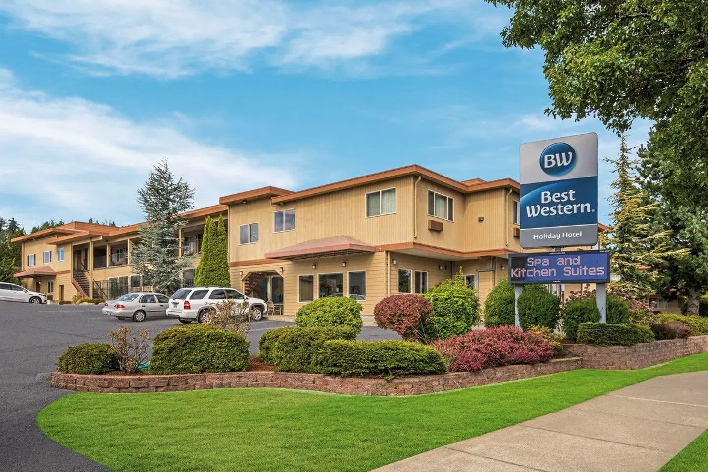 Best Western Holiday Hotel EXTERIOR