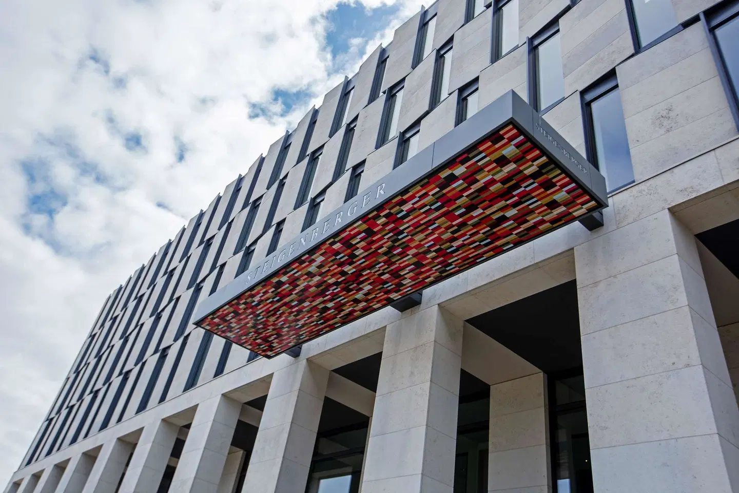 Steigenberger Airport Hotel Berlin EXTERIOR