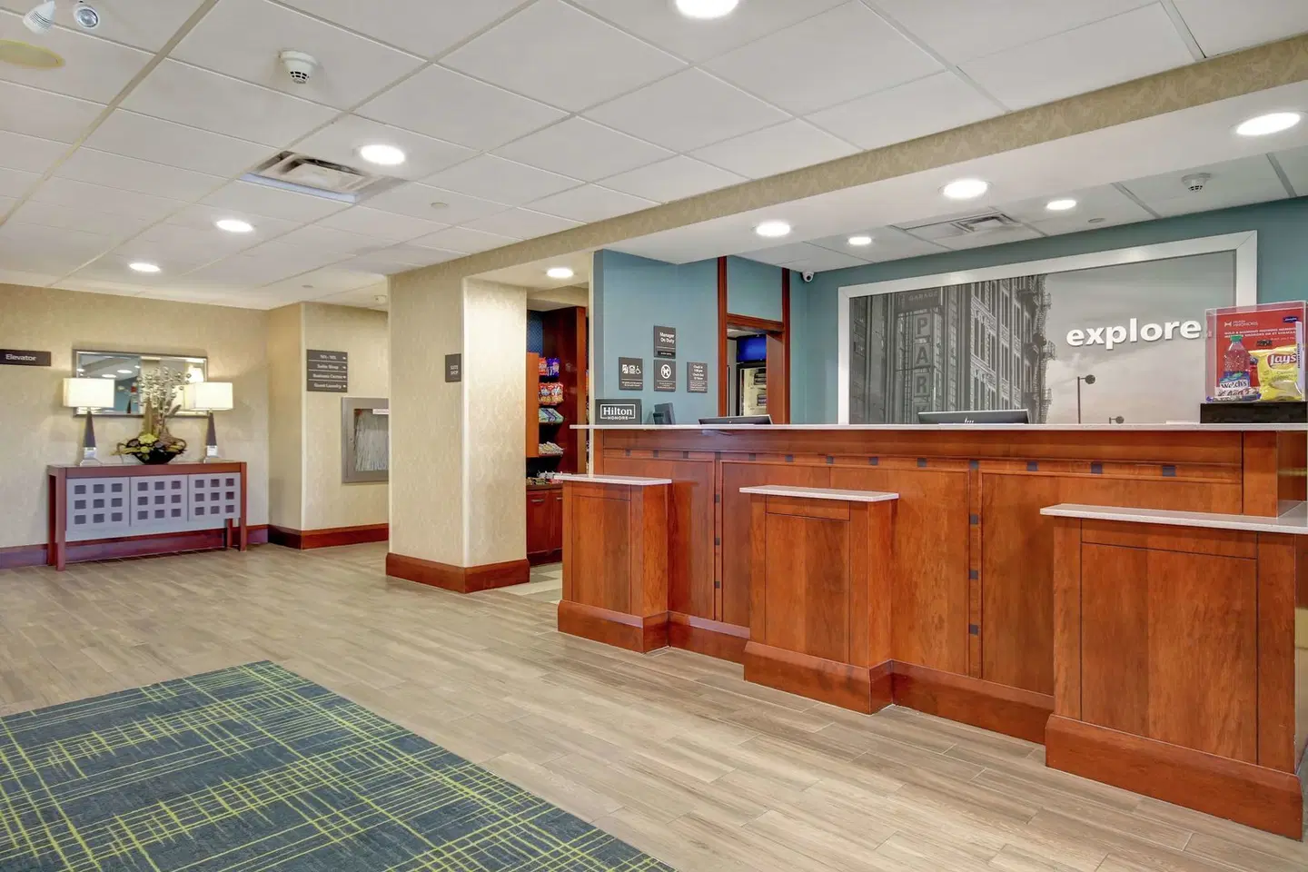 Hampton Inn & Suites by Hilton Guelph LOUNGE_LOBBY