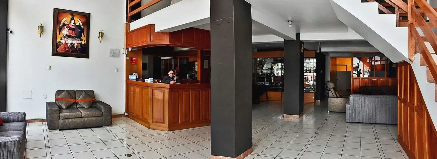 Polo Corporativo LOUNGE_LOBBY