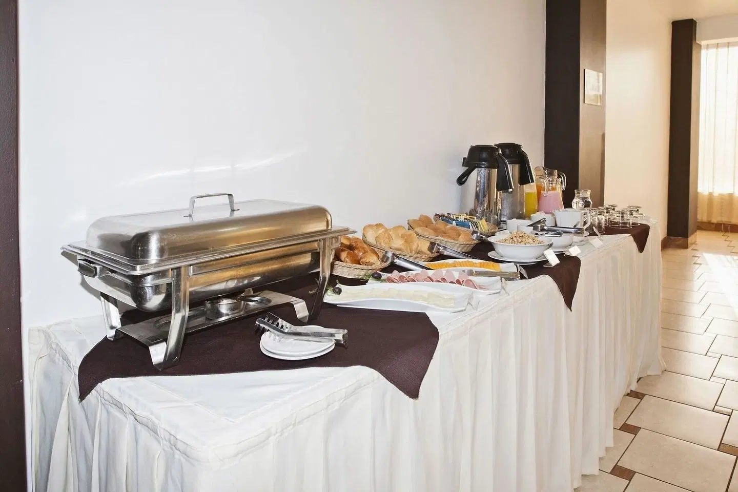 Polo Corporativo HEALTH_BEAUTY