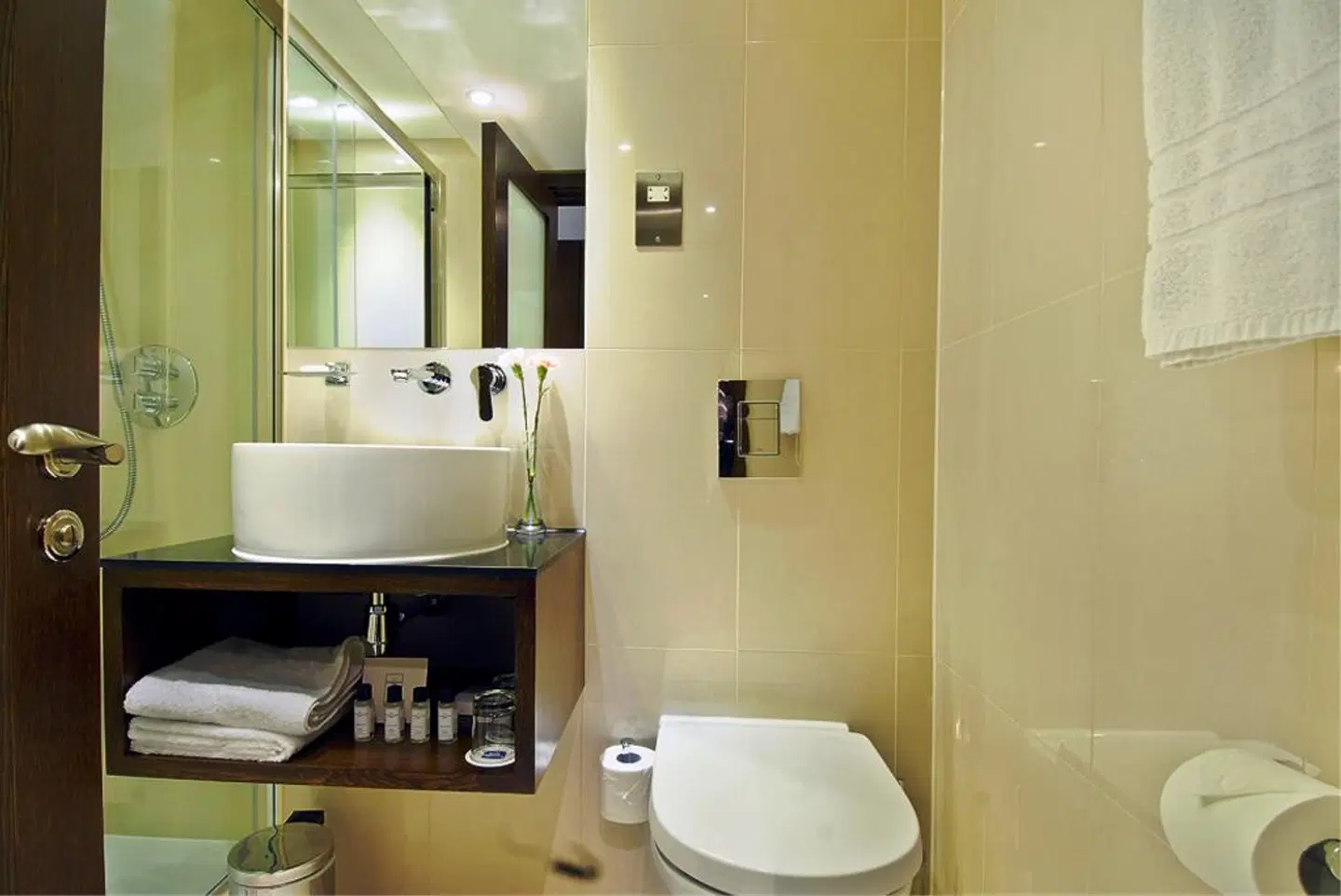 Park Grand London Kensington BATHROOM