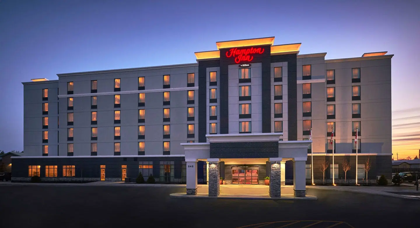 Hampton Inn by Hilton Timmins EXTERIOR
